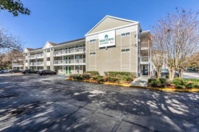 HomeTowne Studios by Red Roof Orlando - Casselberry, Orlando